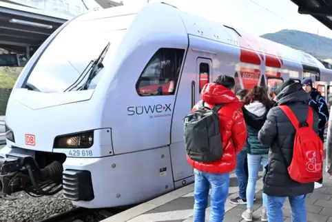 Eher die Ausnahme: Auf der Linie RE1 (Saarbrücken – Mannheim) fuhren vergleichsweise viele Züge. Auf anderen Strecken fielen dag