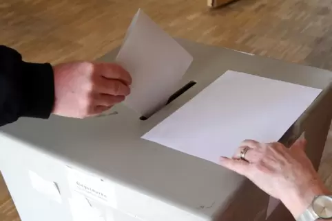 Außer der Reihe gewählt wird am Sonntag in Großkarlbach. 