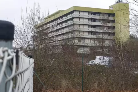 Das ehemalige Evangelische Krankenhaus Zweibrücken soll einen neuen Besitzer finden.