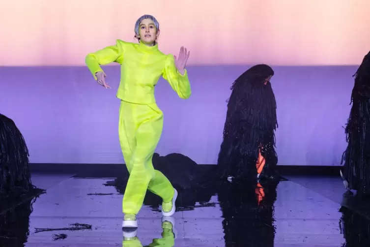 Larissa Voulgarelis in &bdquo;Als die G&ouml;tter Menschen waren&ldquo;. 