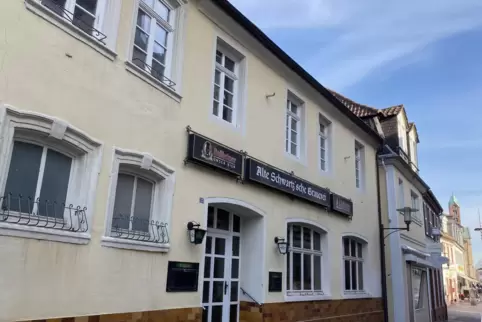 „Alte Schwartz’sche Brauerei“: nach dem Tod des früheren Betreibers seit mehr als einem Jahr leerstehende Gastronomieadresse.