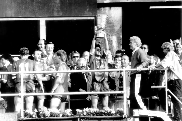1990 gewann der FCK erstmals den DFB-Pokal. 
