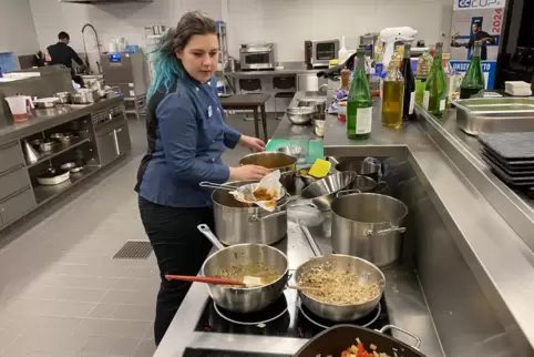 Lilly Krück aus dem Deidesheimer Weingut von Winning liegt gut in der Zeit.