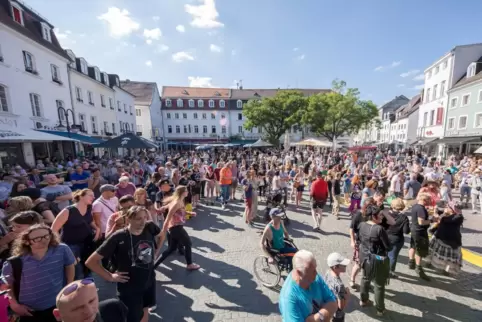 Der St. Johanner Markt in Saarbrücken befindet sich in Saarbrücken-Mitte. Die Landeshauptstadt wäre ohne ihre anderen 19 Stadtte