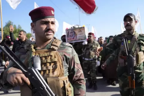 Mitglieder der irakischen Miliz Kata’ib Hisbollah, die vom Iran gelenkt wird. 