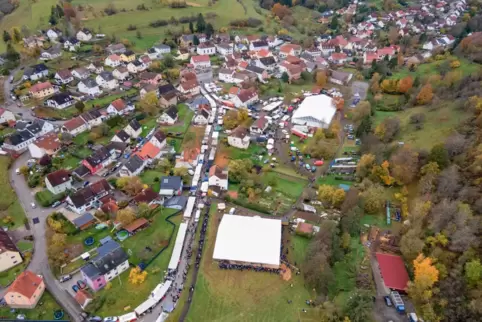 Luftaufnahme der Ortsgemeinde Quirnbach. 