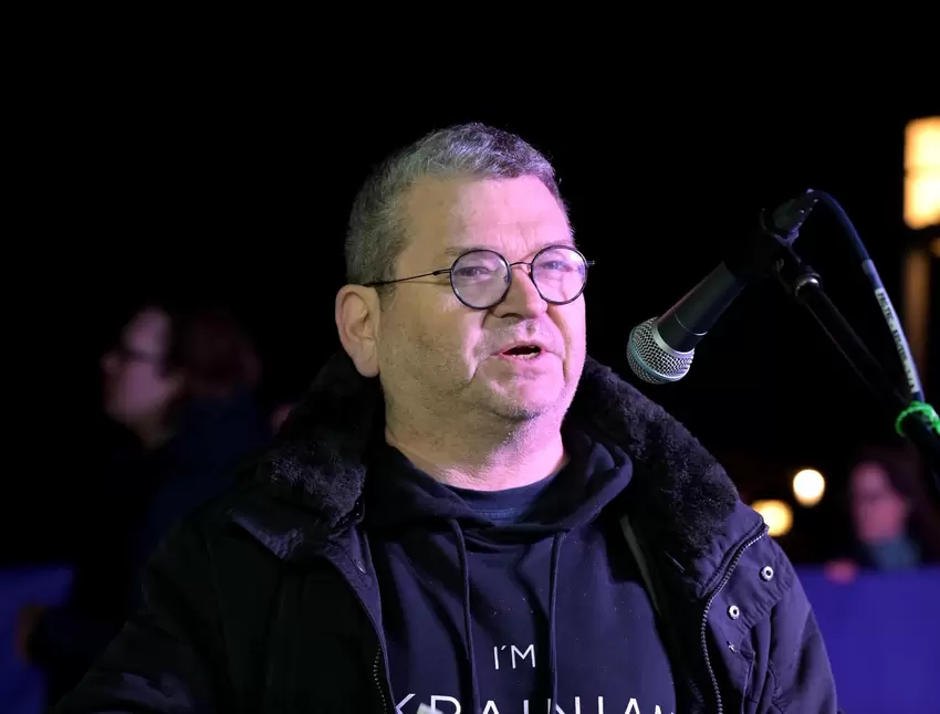 »Wir müssen zusammenstehen«: Redner und Historiker Klaus Becker.