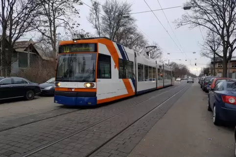 Die Linie 10 in der Hohenzollernstraße. Wann der Ausbau hier fortgesetzt wird, ist offen.