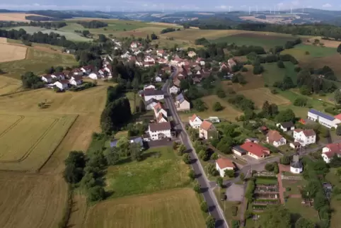 Luftaufnahme der Ortsgemeinde Selchenbach. 
