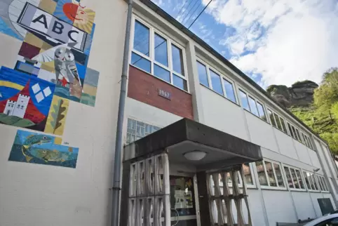 Zwei der Räume der ehemaligen Grundschule in Frankenstein will die noch zu gründende freie „Draußenschule“ ab dem Schuljahr 2025