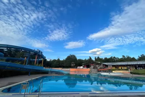 Könnte ein Motiv sein: Die Ruhe vor dem Sturm – der Badepark vor der Eröffnung. 