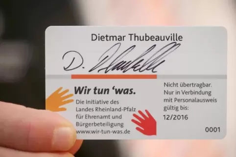 Die Ehrenamtskarte ist im Kreis Kusel vergleichsweise selten zu finden.