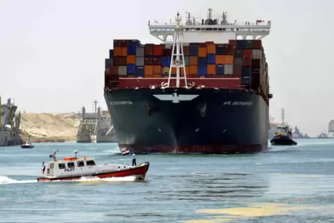 Auch der ägyptische Staatshaushalt leidet unter dem verschärften Nahost-Konflikt: Nach den Angriffen der Huthi auf Frachtschiffe