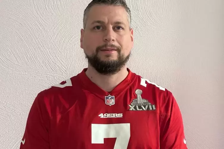 Fiebert am Super-Bowl-Sonntag mit „seinem“ Team mit: Sascha Michaeli ist Fan des Finalisten San Francisco 49ers.