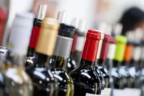 84 Senioreneinrichtungen erhalten insgesamt 5704 Flaschen Wein. 