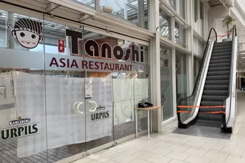 Plötzlich geschlossen: das Sushi-Restaurant Tanoshi in der Hallplatz-Galerie.