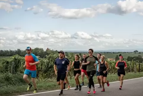 Der Marathon ist ein Stadt- und Landschaftslauf. 