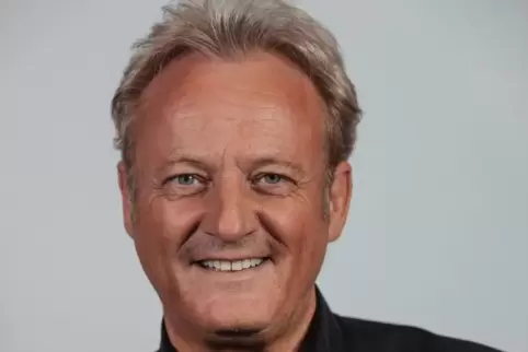 Gab den Abba-Manager und Erzähler: Uwe Hübner. 