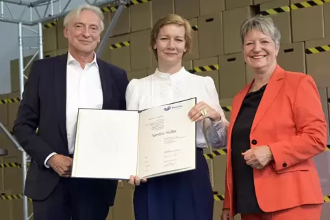 Im Juni 2022 wurde Sandra Hüller im Pfalzbau mit dem Gertrud-Eysoldt-Ring der Stadt Bensheim geehrt. 