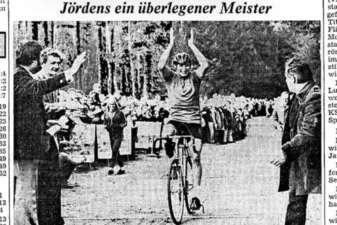 So feierte die RHEINPFALZ Klaus Jördens damals für seinen Sieg in Kaiserslautern. 