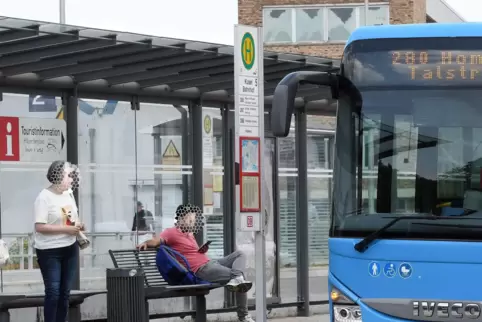 Am Kuseler Bahnhof fahren Busse nach Baumholder an zwei Tagen früher los. 