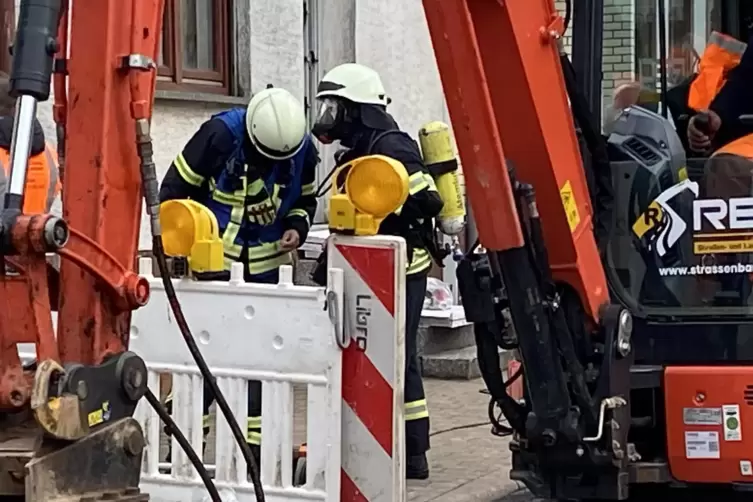 Besprechung am Rande: Der Einsatz verlief reibungslos. 