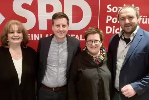 Mit diesem Quartett an der Spitze will die SPD in den Stadtrat: Sabine Stackl, Sebastian Tilly, Bärbel Göllner und Bastian Welke