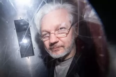 Julian Assange im Januar 2020 nach einer gerichtlichen Anhörung. 