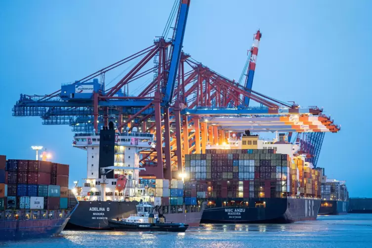 In Deutschland läuft es wirtschaftlich nicht mehr rund: Containerterminal Eurogate im Hamburger Hafen. 