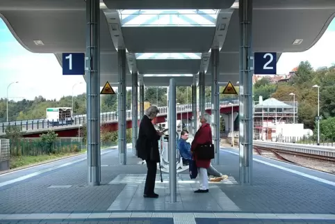 Bahnreisende in Pirmasens warten heute zwischen 16 und 23 Uhr vergeblich auf einen Zug nach oder aus Kaiserslautern.
