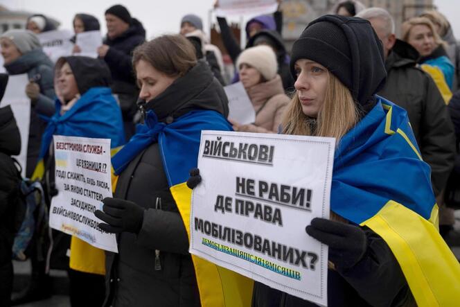 Eine der großen Baustellen der Regierung in der Ukraine: die Wehrgerechtigkeit. Inzwischen protestieren immer mehr Ehefrauen und