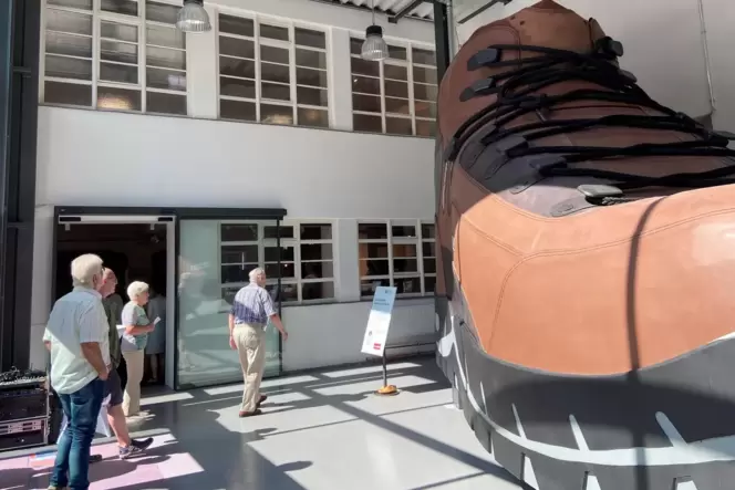Auch dank Kooperation im Gemeinderat gestemmt: das Millionenprojekt Hauensteiner Schuhmuseum mit dem größten Schuh der Welt.