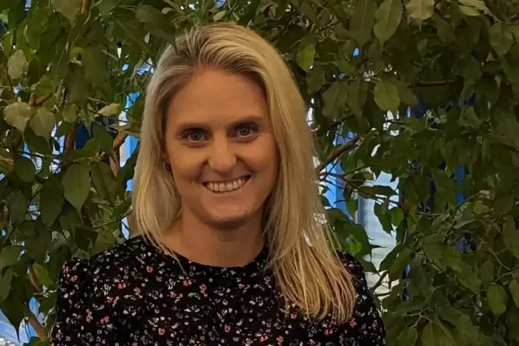 Tammy Goff ist eine von drei Gemeindeschwestern im Rhein-Pfalz-Kreis.