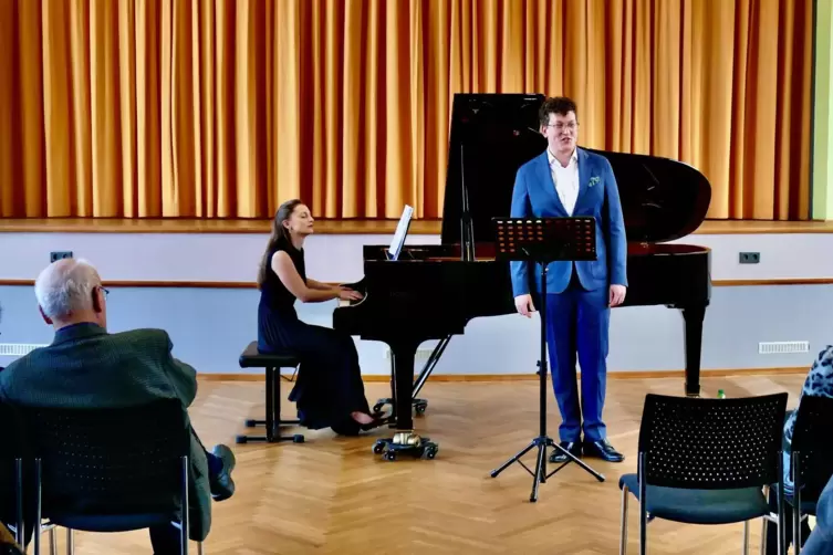 Widmeten sich nuancenreich Schubert: Tenor Eric Price und Pianistin Rebeka Stojkoska.