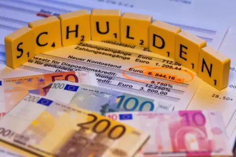 Der Schuldenstand der Stadt sinkt von 1,5 auf 1,1 Milliarden Euro.