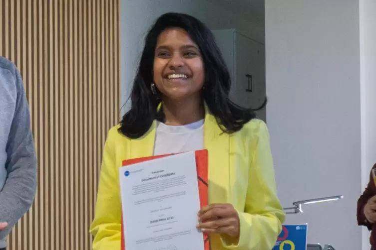 Shivaani Anitha Sivakumar hat den Preis des Deutschen Akademischen Austauschdienstes bekommen. In Deutschland will sie sogar ihr