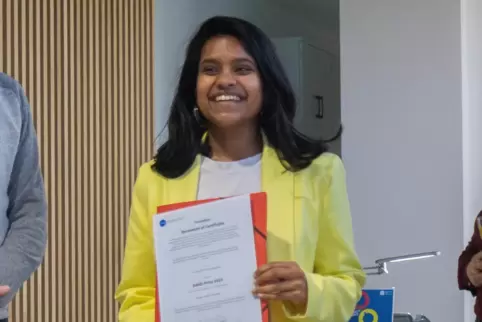Shivaani Anitha Sivakumar hat den Preis des Deutschen Akademischen Austauschdienstes bekommen. In Deutschland will sie sogar ihr
