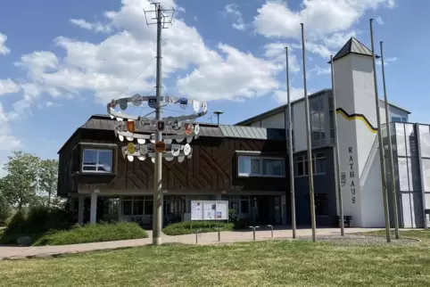 Der Arbeitsplatz von Yann Pfeifer: das Bobenheim-Roxheimer Rathaus. 