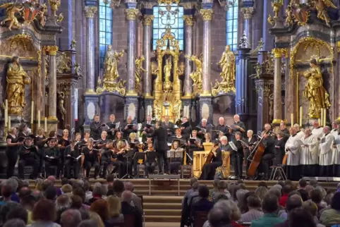 Der Kammerchor collegium vocale wurde vor 25 Jahren von Dan Zerfaß gegründet. Unser Foto zeigt das Konzert des Chors zum 1000-jä