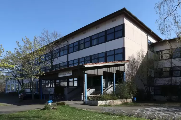 Die Kreisverwaltung nutzt derzeit Räume der Bellheimer Realschule.