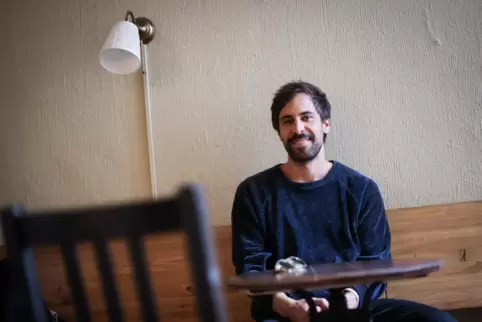 Irgendwann ist jetzt: Max Giesinger kommt zwar nicht aufs Dach der Welt, aber sozusagen an den Nabel: Landau. 