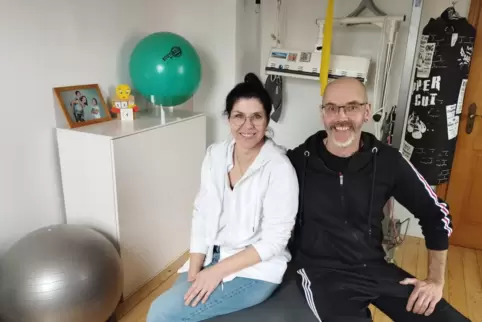 Tanja und Michael Hoecker in ihrer neuen „Praxis für Physio- und Ergotherapie Hoecker“. 