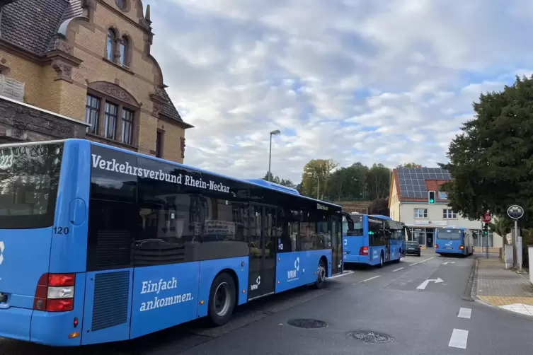 Auch in der nächsten Woche bleiben die blauen Linienbusse der Zweibrücker Stadtbus GmbH in ihren Depots. Der Streik wird um eine