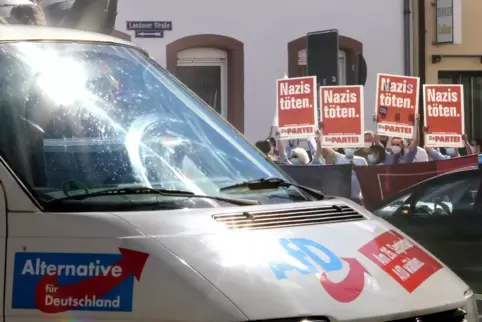 Bereits 2021 hatte die AfD den Hohenstaufensaal für eine Wahlkampfveranstaltung gebucht. Davor formierte sich eine Gegendemo. 