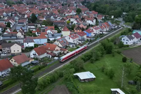 Die Bahnlinie Wörth-Lauterbourg bei Hagenbach. Hier könnten einmal bis zu 60 Güterzüge am Tag durchfahren.