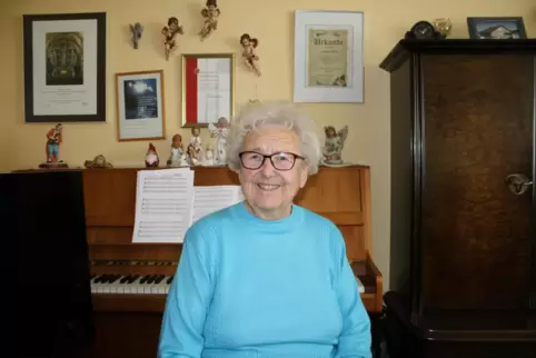 Klavier und Notenheft sind bereit: Im Leben von Gertrud Wentz spielt die Musik eine wichtige Rolle.