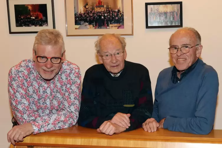 Sind aus dem Waldseer Kirchenchor nicht mehr wegzudenken (von links): Norbert Hauck, Alfred Hauck und Werner Tremmel. 