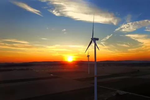 Windkraftanlagen zwischen Dudenhofen und Harthausen: Die Fläche für weitere Anlagen zu erweitern wäre für die Naturschützer in O