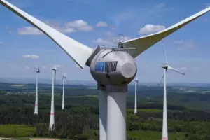 Windkraftanlage: Sorgt klimaschonend für Energie, hat aber andere Nachteile.