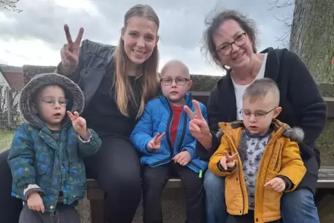 Kleiner Junge mit großem Kämpferherz: Der an Leukämie erkrankte Vincent trägt sein Schicksal und die Chemo-Behandlung sehr tapfe